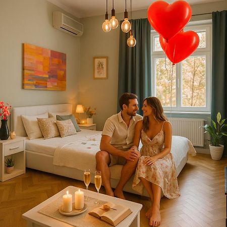 Chic Studio Near Bucharest'S Top Landmarks ภายนอก รูปภาพ